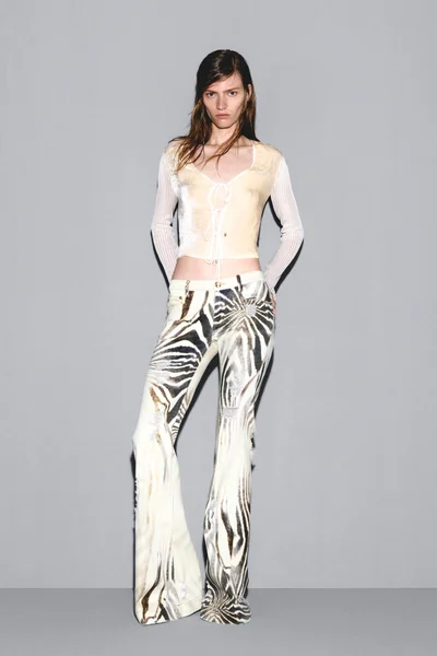 Look 13